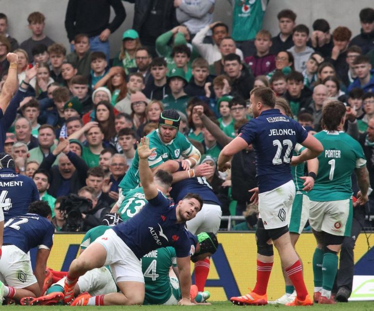 découvrez comment regarder le tournoi des six nations 2026 en direct : flux en streaming, chaînes tv diffusant les matchs et horaires des rencontres pour ne rien manquer.