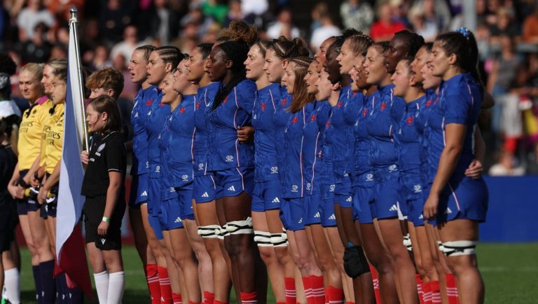 découvrez pourquoi certaines sections de rugby suppriment leurs équipes féminines pour privilégier une catégorie mixte, et les conséquences de cette décision sur le développement du rugby au féminin.