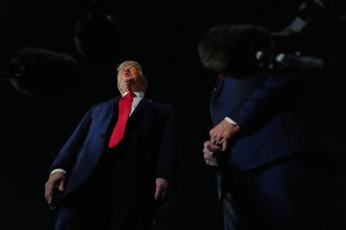 usa rugby crée une division ouverte après les pressions de trump, marquant un tournant majeur dans le sport américain.