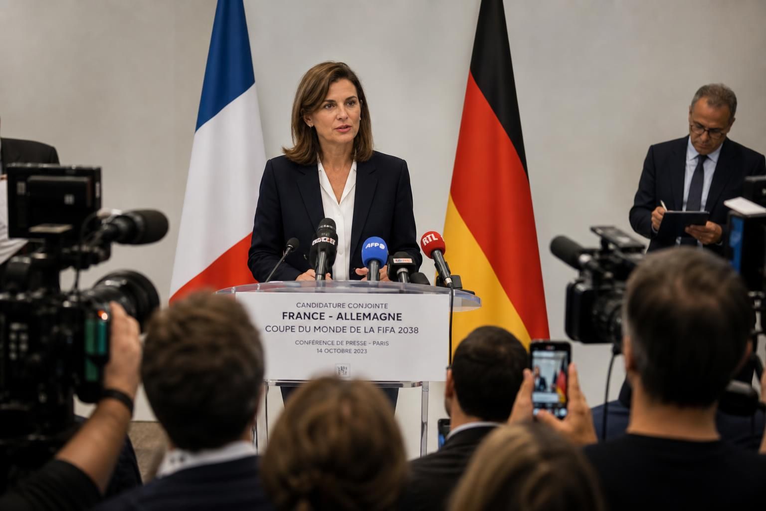 la france et l'allemagne planifient une candidature commune pour organiser la coupe du monde 2038, annonce la ministre des sports, marquant une coopération sportive historique entre les deux pays.