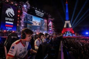 découvrez comment l'équipe russe spirit a brillé lors de la finale de la coupe du monde d'e-sport à paris, illuminant la compétition par son talent exceptionnel.
