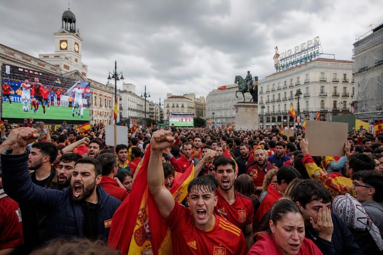 découvrez la polémique majeure qui secoue l'espagne après la coupe du monde 2026, avec des réactions et analyses approfondies.