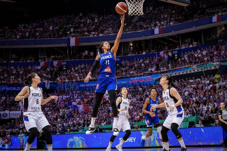 découvrez le résumé captivant de la coupe du monde de basket féminin 2026 : la france marque enfin ses premiers points face à la corée du sud dans un match intense et prometteur.