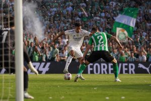 suivez en direct le duel passionnant entre le betis et le real madrid avec le score en temps réel, les actions clés et les moments forts du match.